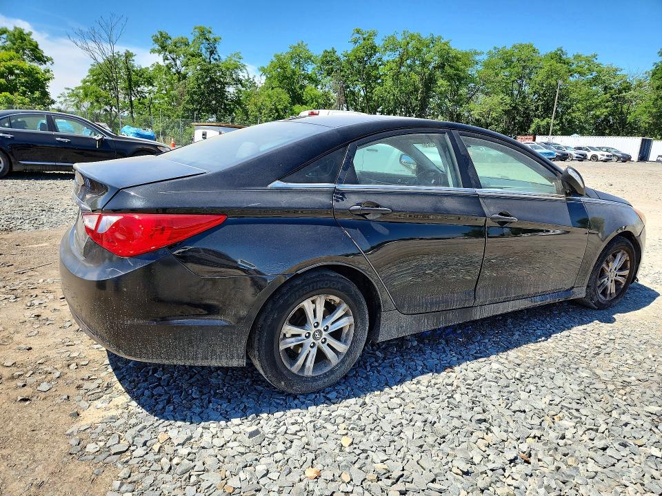 2014 Hyundai Sonata მანქანა იყიდება აუქციონზე, vin: 5NPEB4AC7EH938572, აუქციონის ნომერი: 57342536