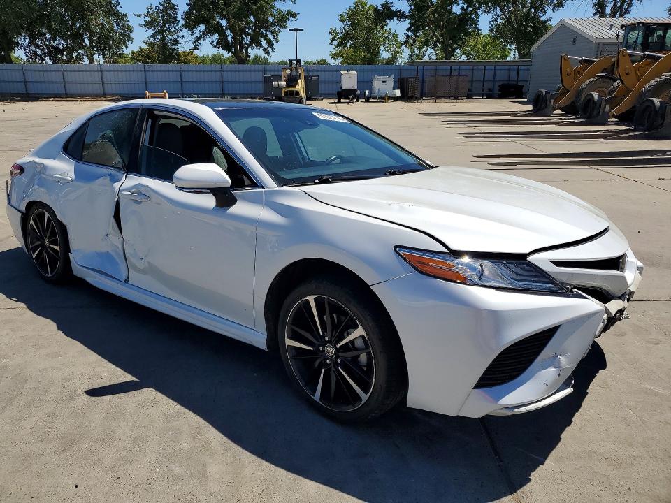 57075716 :رقم المزاد ، 4T1K61AK9LU950377 vin ، 2020 Toyota Camry مزاد بيع