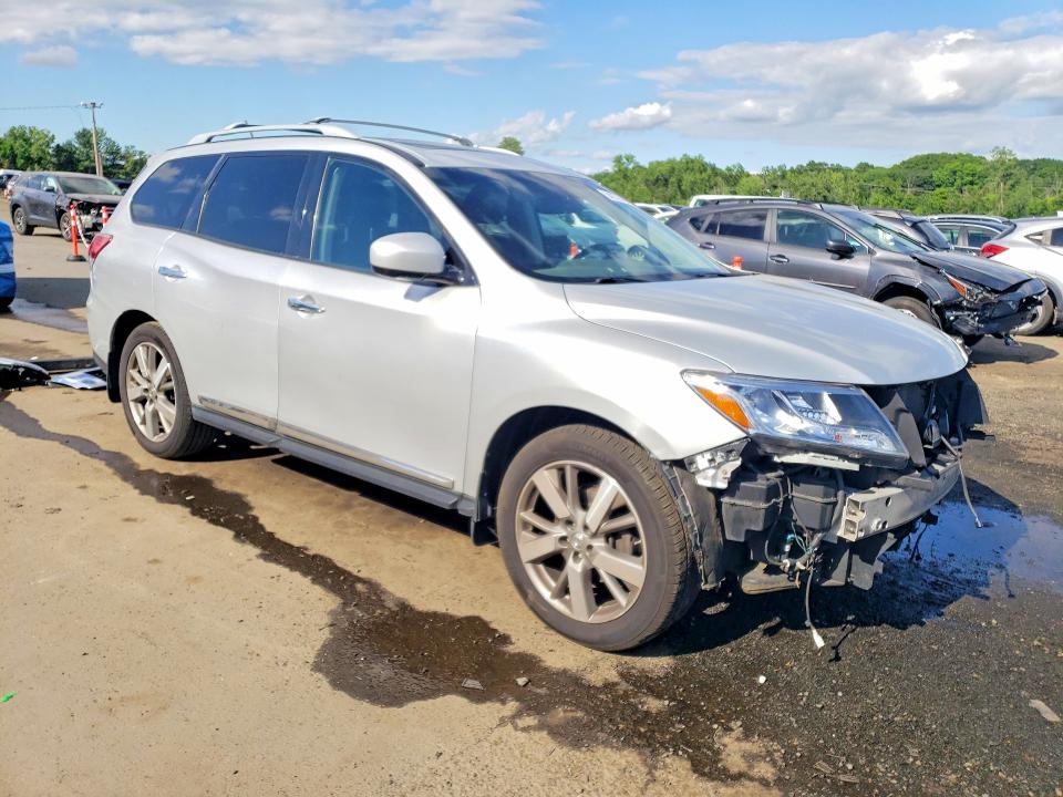2015 Nissan Pathfinder მანქანა იყიდება აუქციონზე, vin: 5N1AR2MM0FC631871, აუქციონის ნომერი: 54272446