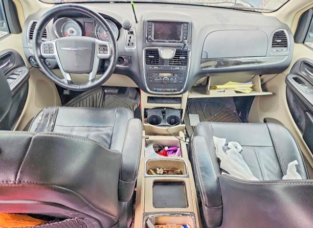 58479076 :رقم المزاد ، 2C4RC1BG6DR820965 vin ، 2013 Chrysler Town & Country مزاد بيع