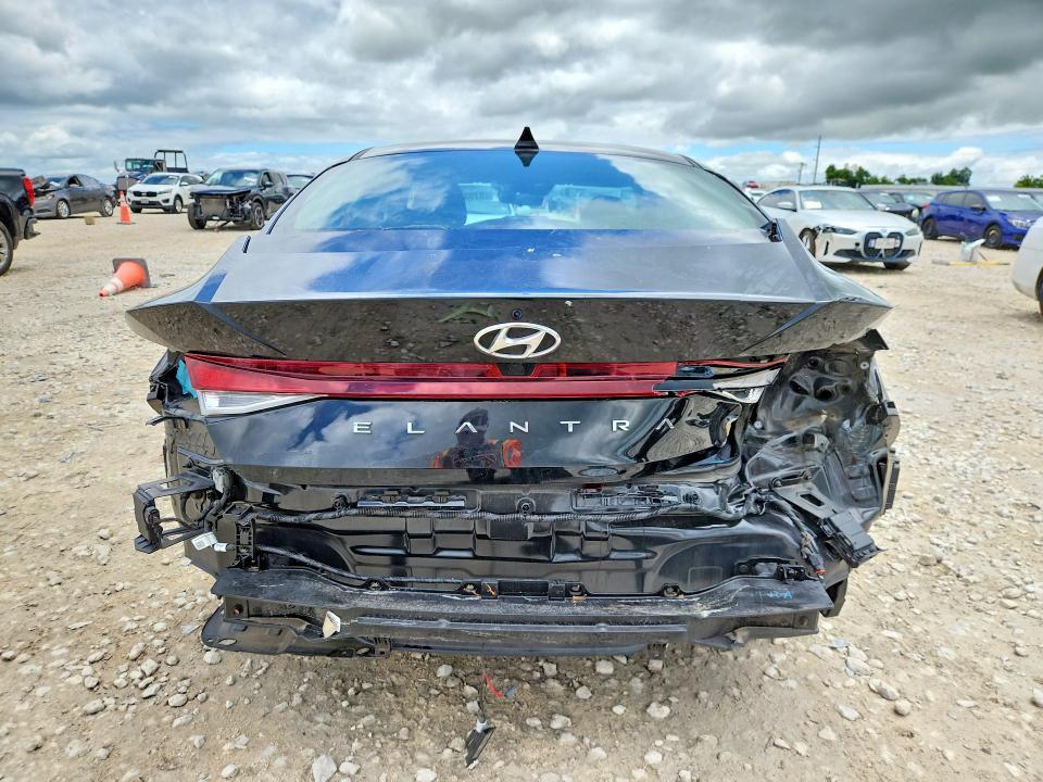 Продажа на аукционе авто 2021 Hyundai Elantra, vin: 5NPLM4AG9MH030868, номер лота: 57932896