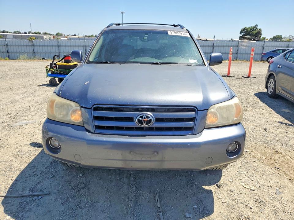 57902916 :رقم المزاد ، JTEDP21A240022051 vin ، 2004 Toyota Highlander مزاد بيع