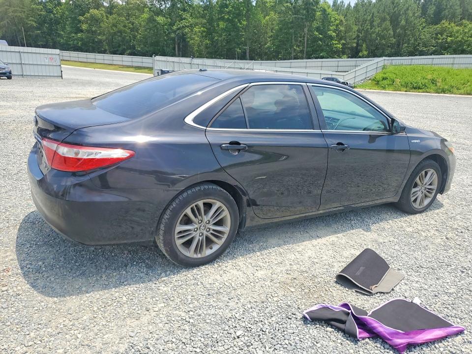 2015 Toyota Camry Hybrid მანქანა იყიდება აუქციონზე, vin: 4T1BD1FK7FU167013, აუქციონის ნომერი: 59014866