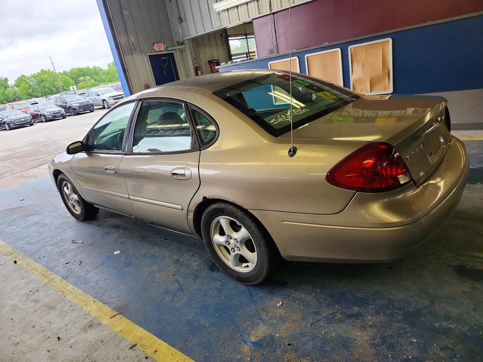 Продажа на аукционе авто 2002 Ford Taurus, vin: 1FAFP55U82A146826, номер лота: 57680756