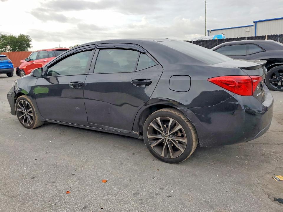 56722306 :رقم المزاد ، 2T1BURHE5HC777390 vin ، 2017 Toyota Corolla مزاد بيع
