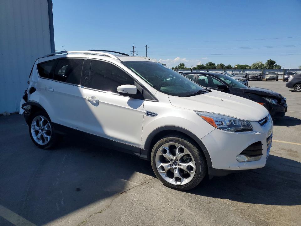 Продажа на аукционе авто 2016 Ford Escape, vin: 1FMCU9J93GUC79669, номер лота: 55091596