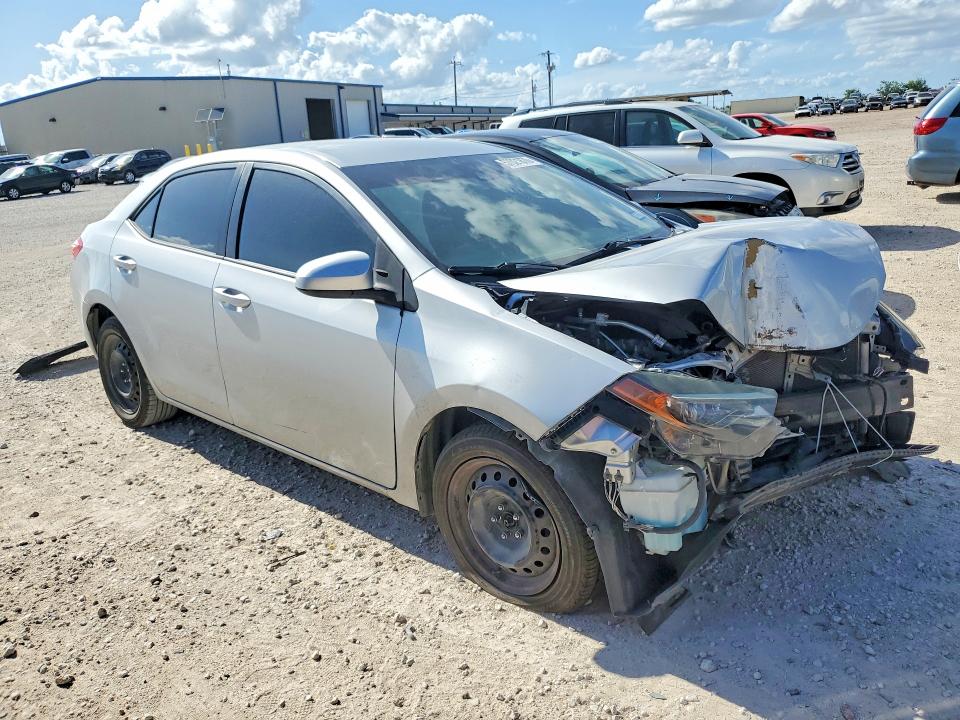 57021876 :رقم المزاد ، 5YFBURHE7JP767997 vin ، 2018 Toyota Corolla مزاد بيع