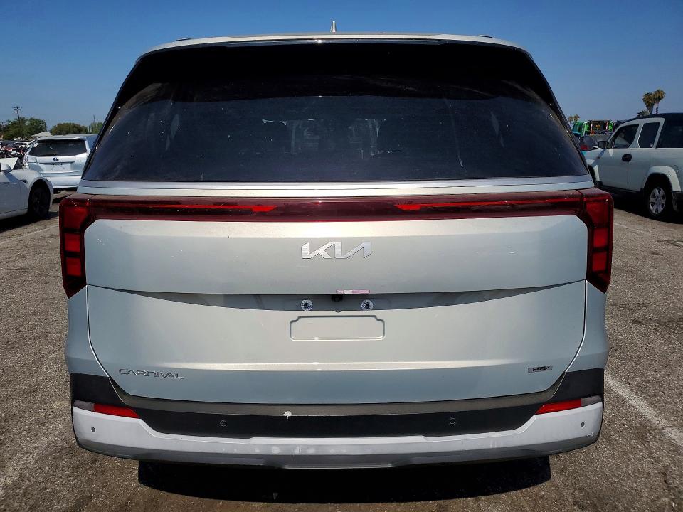 Продаж на аукціоні авто 2025 Kia Carnival, vin: KNDNC5KA9S6037676, номер лоту: 57923226