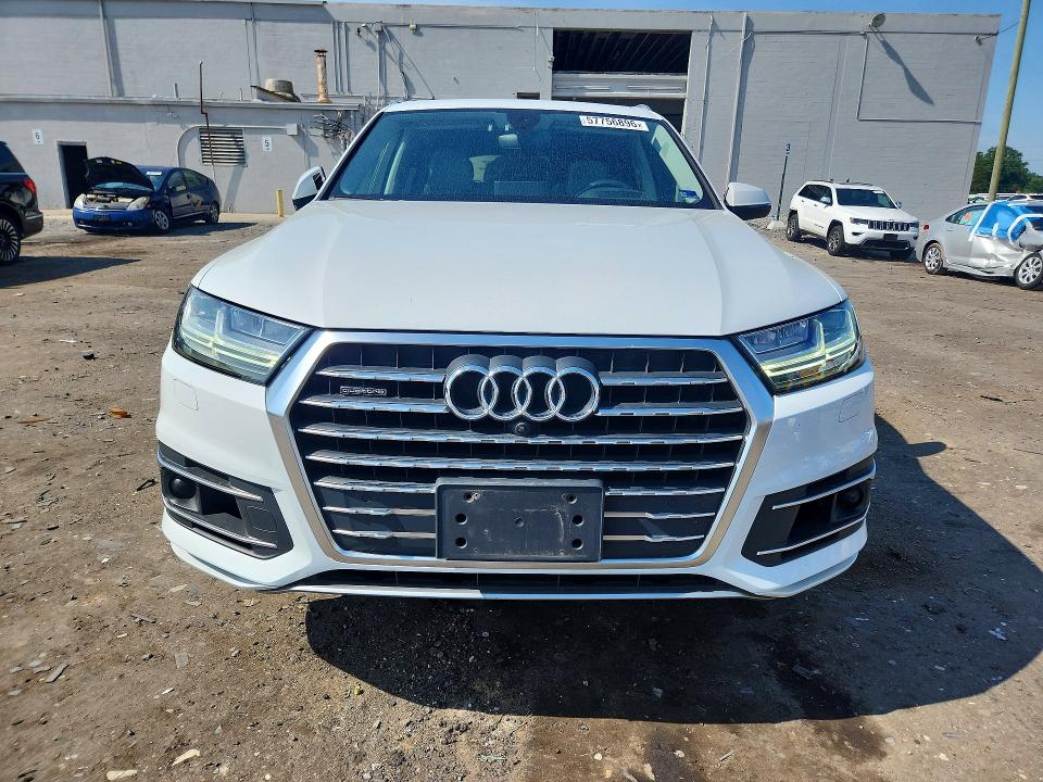 57756896 :رقم المزاد ، WA1VAAF72JD016234 vin ، 2018 Audi Q7 مزاد بيع