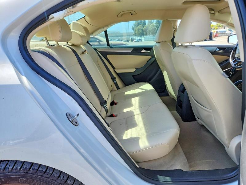 58740786 :رقم المزاد ، 3VWD67AJ4GM257165 vin ، 2016 Volkswagen Jetta مزاد بيع