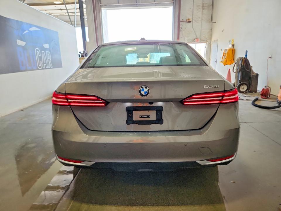 58417026 :رقم المزاد ، WBA43FJ09TCV65373 vin ، 2026 Bmw 530 مزاد بيع
