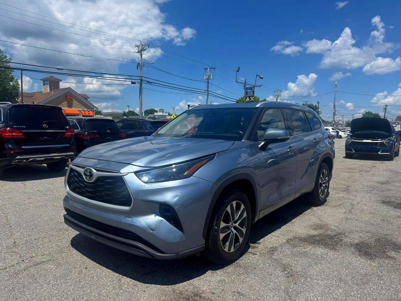 Продажа на аукционе авто 2022 Toyota Highlander, vin: 5TDGZRAH0NS123413, номер лота: 59116136