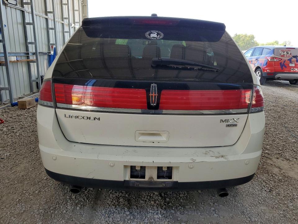 57870606 :رقم المزاد ، 2LMDU88C88BJ03518 vin ، 2008 Lincoln Mkx مزاد بيع