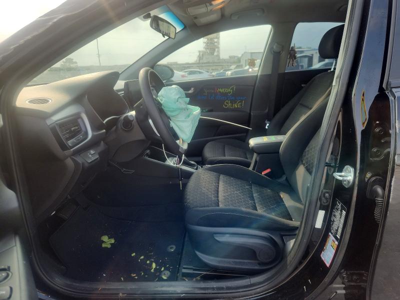 58044536 :رقم المزاد ، 3KPA24ADXNE477783 vin ، 2022 Kia Rio مزاد بيع