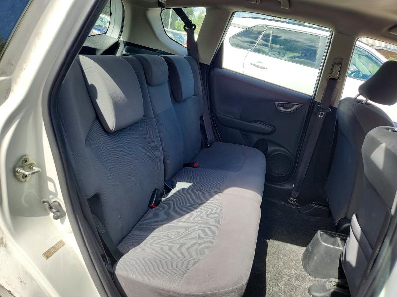 57185776 :رقم المزاد ، JHMGE8H32DC037017 vin ، 2013 Honda Fit مزاد بيع