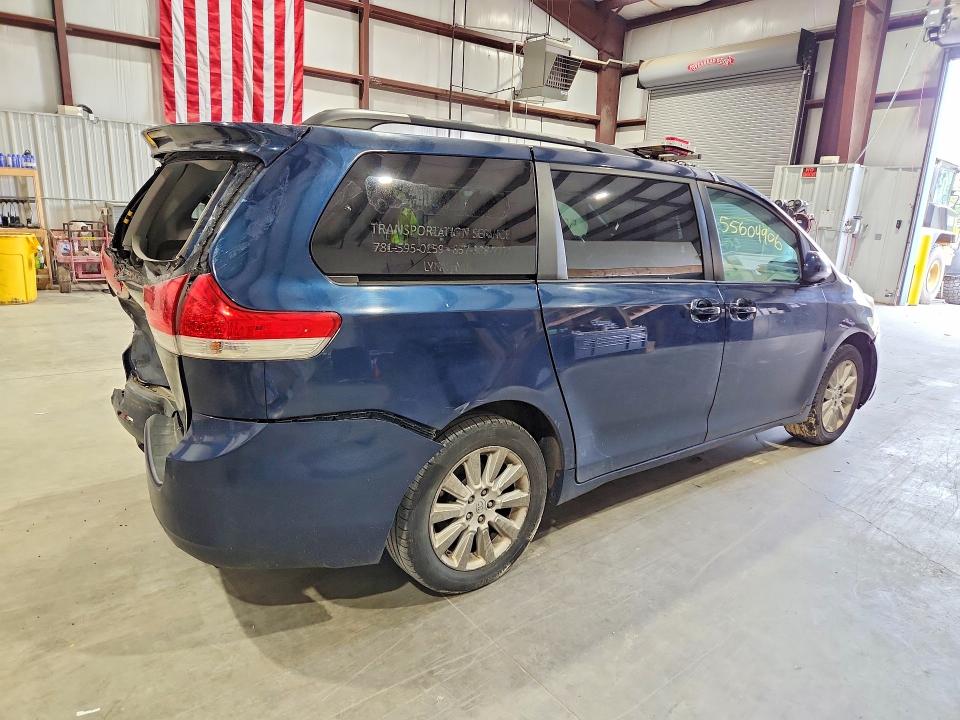 Продажа на аукционе авто 2011 Toyota Sienna, vin: 5TDJK3DCXBS008823, номер лота: 55604906