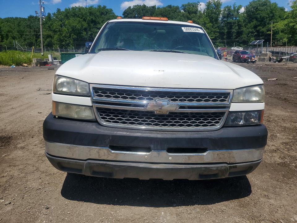 Продаж на аукціоні авто 2005 Chevrolet Silverado, vin: 1GCJC39275E318855, номер лоту: 60045556