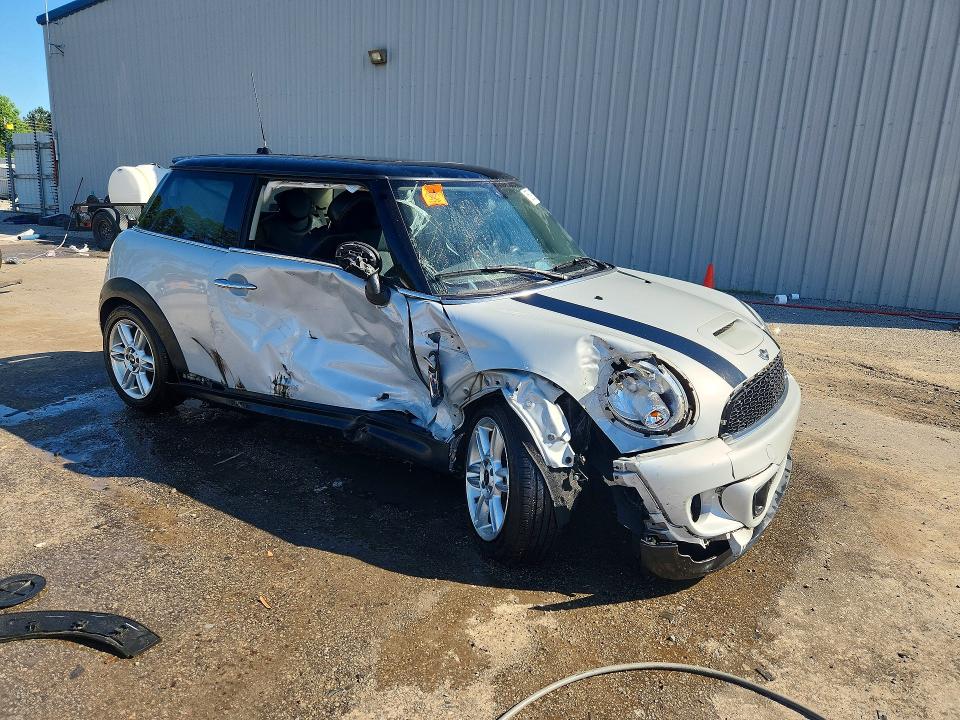 Продажа на аукционе авто 2013 Mini Cooper, vin: WMWSV3C50DT390246, номер лота: 55905506