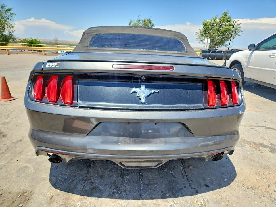 55722386 :رقم المزاد ، 1FATP8EM1F5427403 vin ، 2015 Ford Mustang مزاد بيع