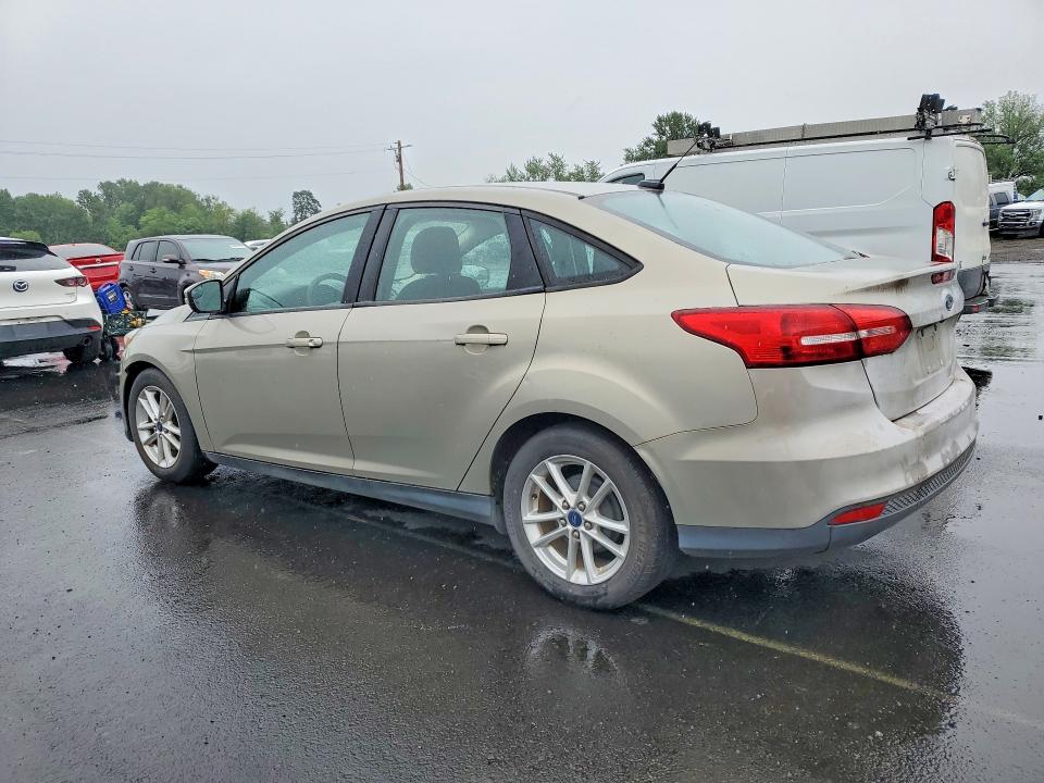 56654606 :رقم المزاد ، 1FADP3F27FL282917 vin ، 2015 Ford Focus مزاد بيع