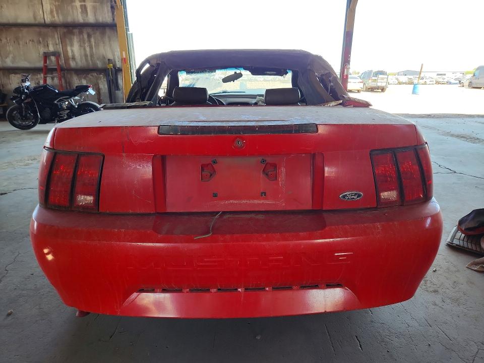 56192036 :رقم المزاد ، 1FAFP44442F216286 vin ، 2002 Ford Mustang مزاد بيع