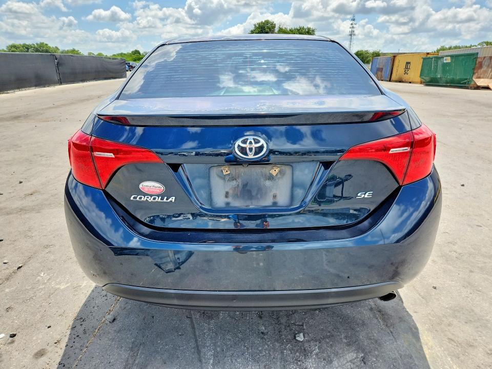 57357376 :رقم المزاد ، 2T1BURHE4JC970166 vin ، 2018 Toyota Corolla مزاد بيع