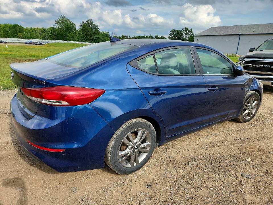 2017 Hyundai Elantra მანქანა იყიდება აუქციონზე, vin: 5NPD84LF5HH060968, აუქციონის ნომერი: 56668716