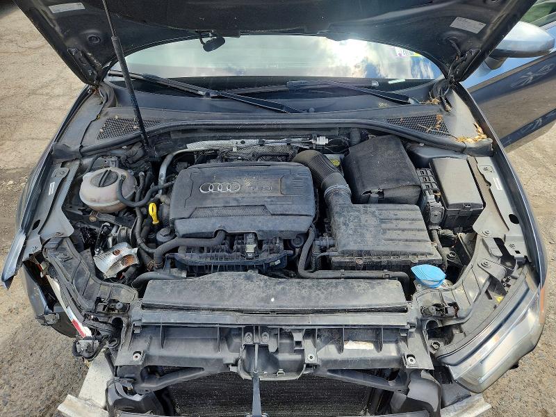 57468856 :رقم المزاد ، WAUBFGFF8F1006415 vin ، 2015 Audi A3 مزاد بيع