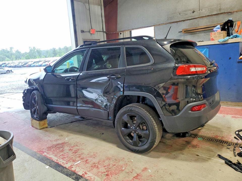 56828896 :رقم المزاد ، 1C4PJMCB3FW792599 vin ، 2015 Jeep Cherokee مزاد بيع