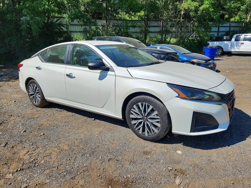56504116 :رقم المزاد ، 1N4BL4DV5RN413809 vin ، 2024 Nissan Altima مزاد بيع