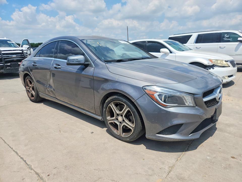 57322236 :رقم المزاد ، WDDSJ4EB0EN144736 vin ، 2014 Mercedes-benz Cla مزاد بيع