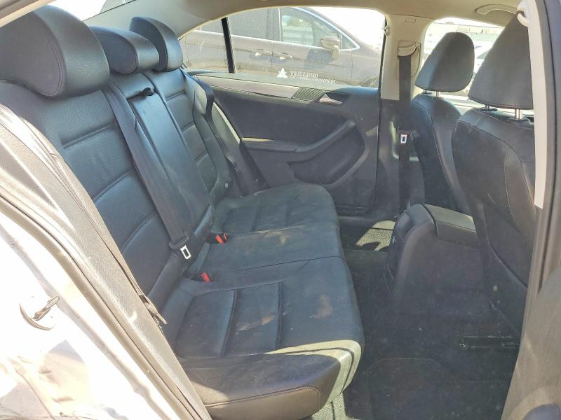 58921986 :رقم المزاد ، 3VWLL7AJ0EM390698 vin ، 2014 Volkswagen Jetta مزاد بيع