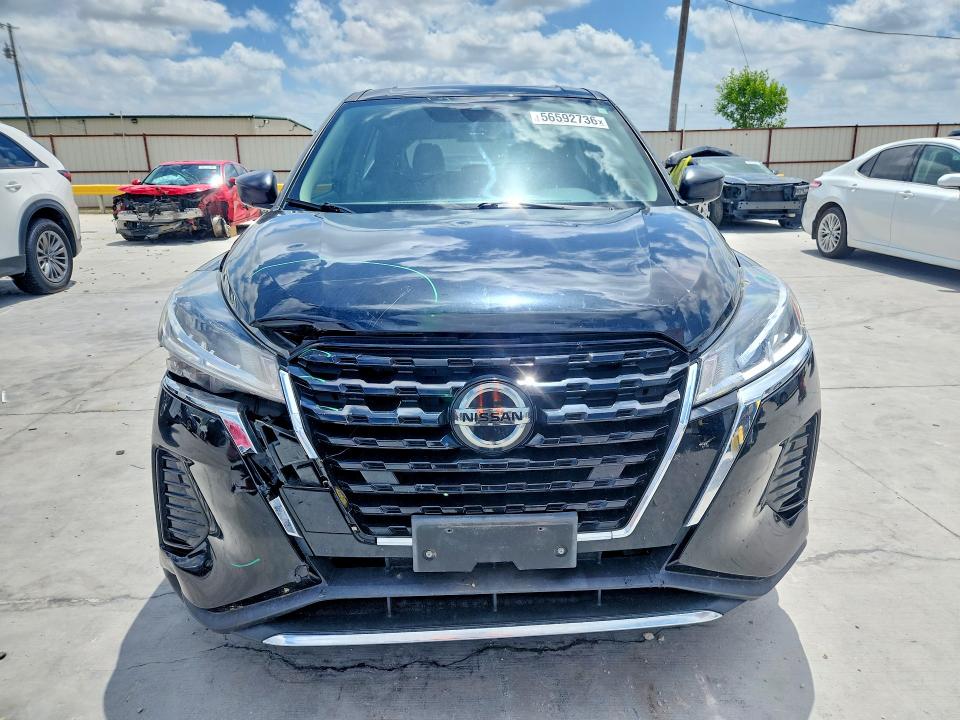 56592736 :رقم المزاد ، 3N1CP5BV3ML538718 vin ، 2021 Nissan Kicks مزاد بيع