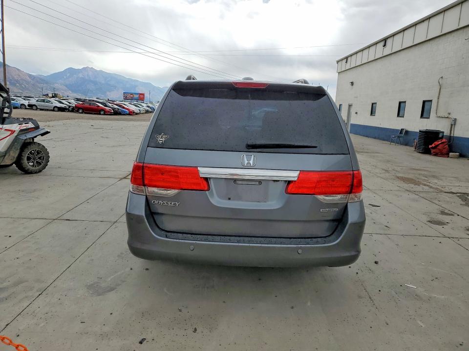 56794636 :رقم المزاد ، 5FNRL3H95AB018905 vin ، 2010 Honda Odyssey مزاد بيع