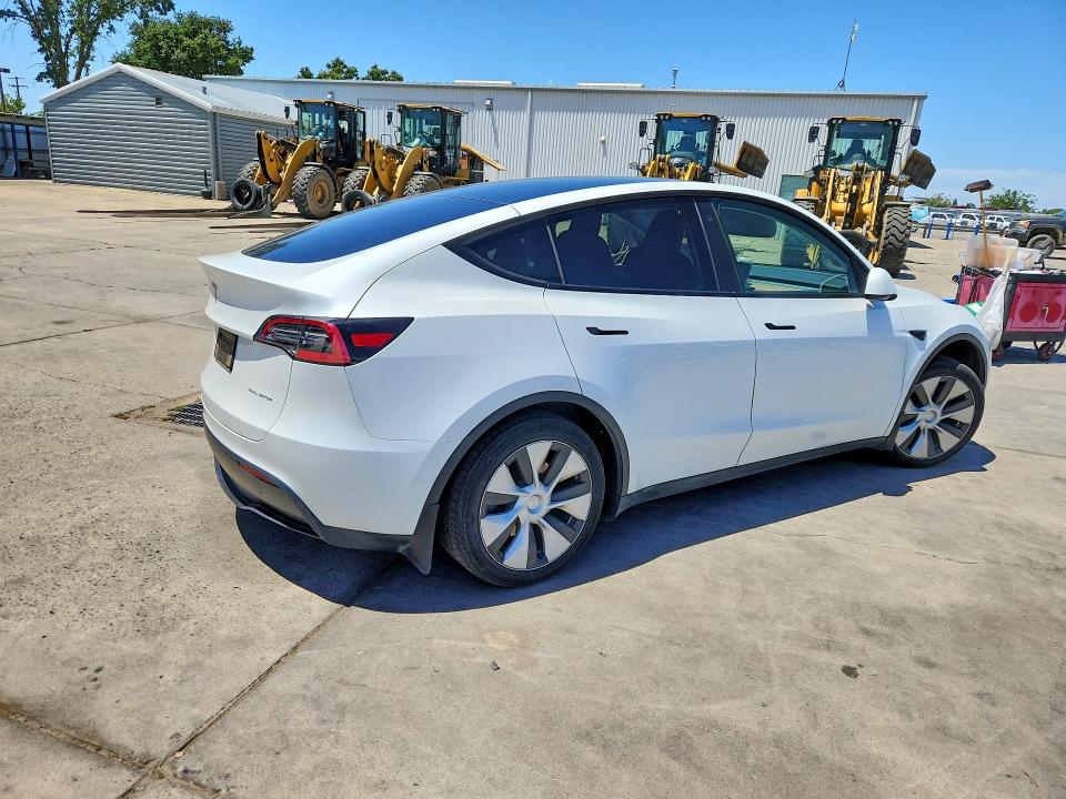 Продажа на аукционе авто 2023 Tesla Model Y, vin: 7SAYGDEE7PF739343, номер лота: 56290946
