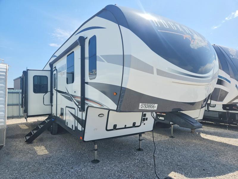 57939956 :رقم المزاد ، 4X4FRLN2XM1895664 vin ، 2021 Forest River Rockwood مزاد بيع