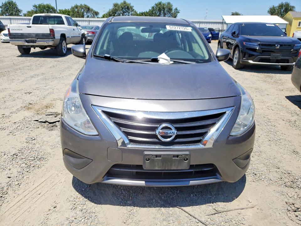 57272726 :رقم المزاد ، 3N1CN7AP6HL862840 vin ، 2017 Nissan Versa مزاد بيع