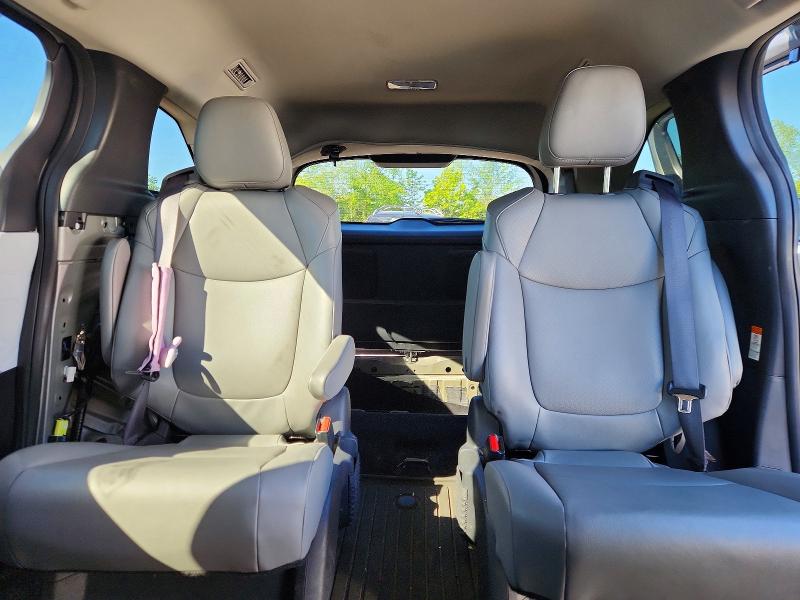 55627156 :رقم المزاد ، 5TDYSKFC3SS163770 vin ، 2025 Toyota Sienna مزاد بيع