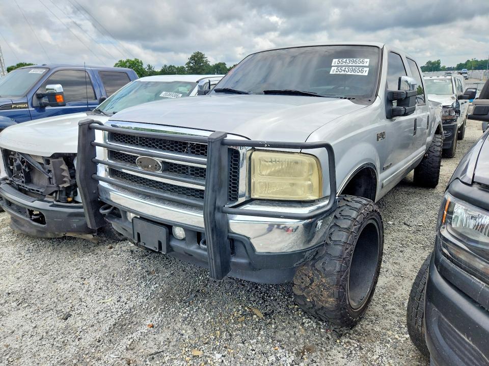 55439656 :رقم المزاد ، 1FTNW21F32EB45817 vin ، 2002 Ford F250 مزاد بيع