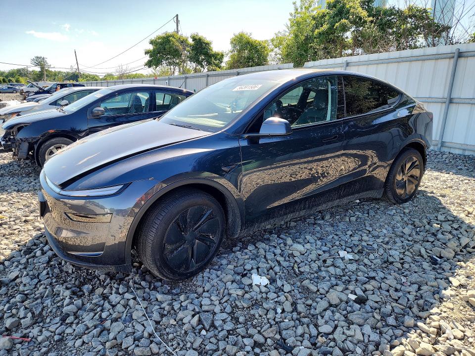 56391506 :رقم المزاد ، 7SAYGDEE3TA411036 vin ، 2026 Tesla Model Y مزاد بيع
