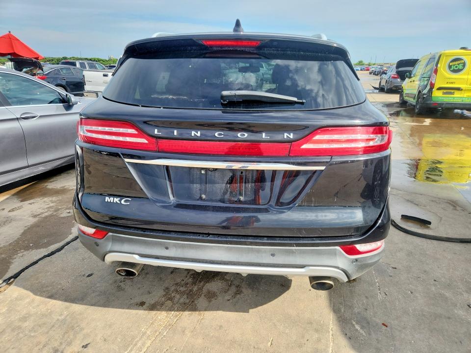 58362316 :رقم المزاد ، 5LMCJ2D99KUL45871 vin ، 2019 Lincoln Mkc مزاد بيع