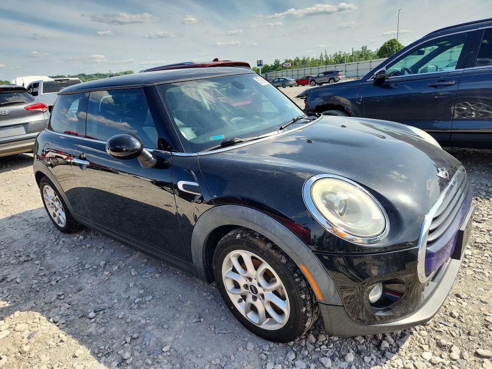 Продаж на аукціоні авто 2016 Mini Cooper, vin: WMWXP5C58G3B77015, номер лоту: 57292886