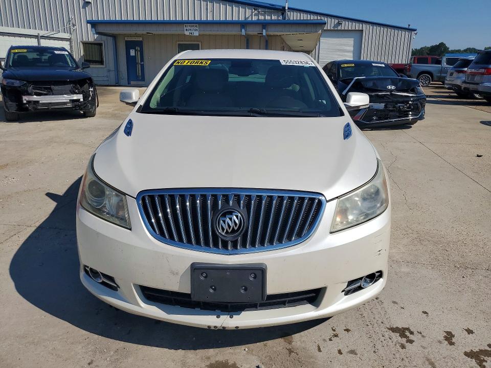 55532836 :رقم المزاد ، 1G4GF5E3XDF200279 vin ، 2013 Buick Lacrosse مزاد بيع