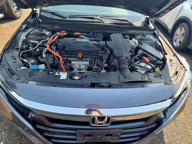 58985026 :رقم المزاد ، 1HGCV3F55JA012595 vin ، 2018 Honda Accord مزاد بيع