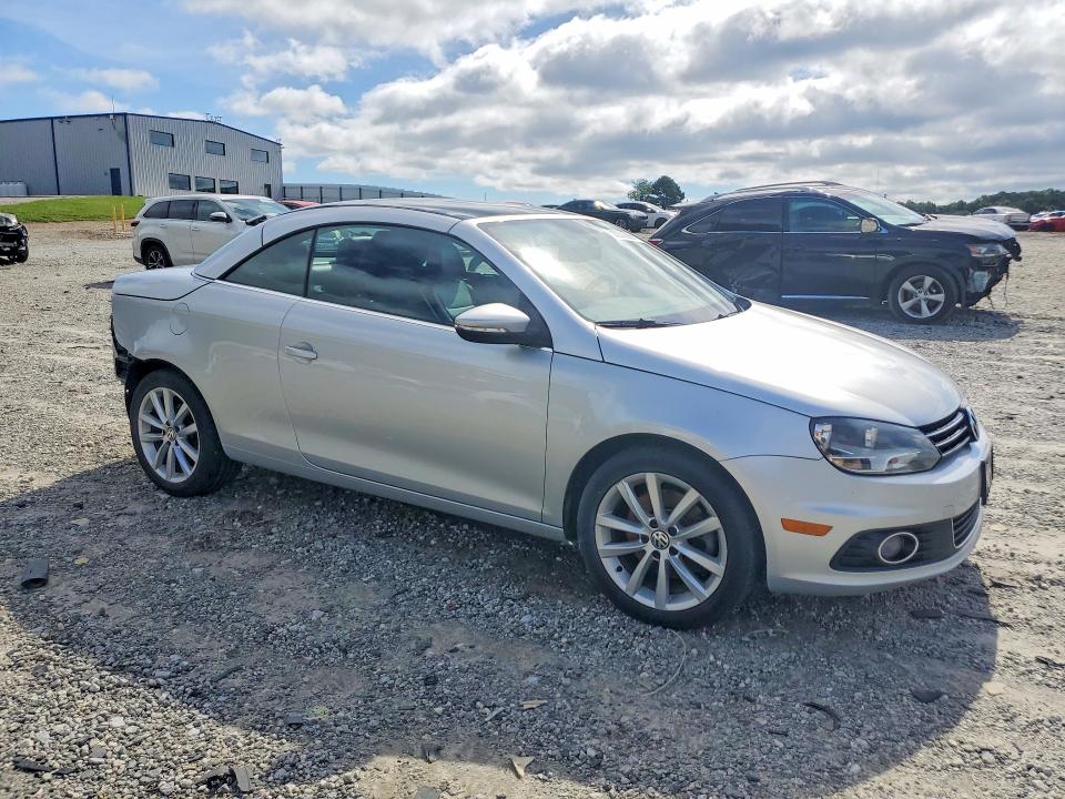 58030696 :رقم المزاد ، WVWBW8AH8DV008463 vin ، 2013 Volkswagen Eos مزاد بيع