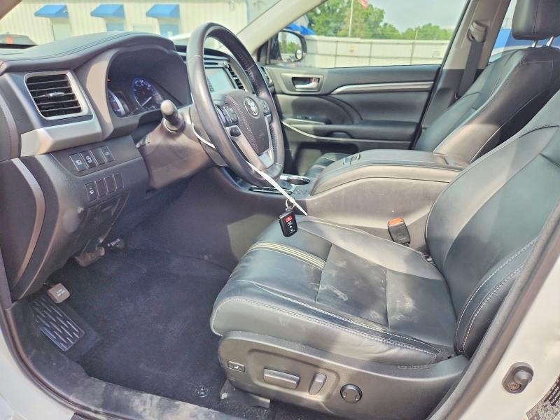 Продаж на аукціоні авто 2017 Toyota Highlander, vin: 5TDJZRFH3HS457258, номер лоту: 55929546