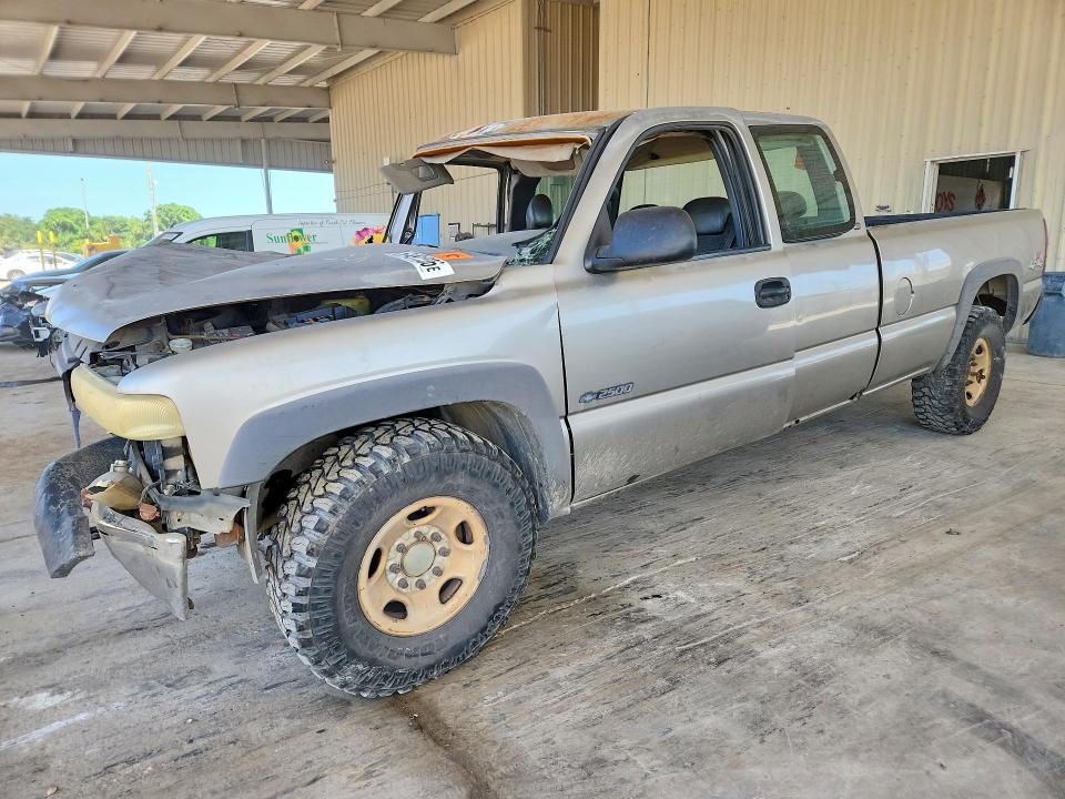 Продаж на аукціоні авто 2000 Chevrolet Silverado, vin: 1GCGK29U9YE140430, номер лоту: 57491706