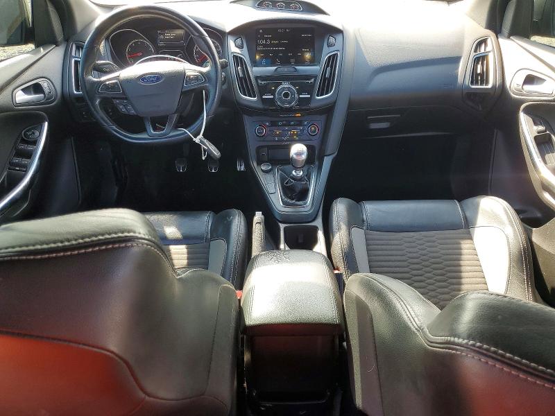 Продажа на аукционе авто 2017 Ford Focus, vin: 1FADP3L93HL306554, номер лота: 58617756