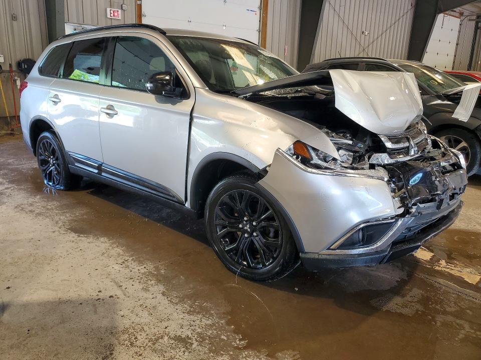 Продажа на аукционе авто 2018 Mitsubishi Outlander, vin: JA4AZ3A34JZ020554, номер лота: 55940666