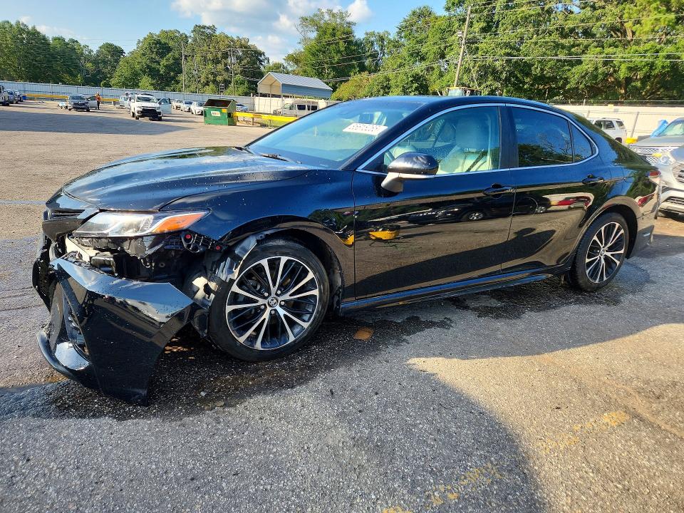 Auction sale of the 2018 Toyota Camry, vin: 4T1B11HK0JU145384, lot number: 85615265